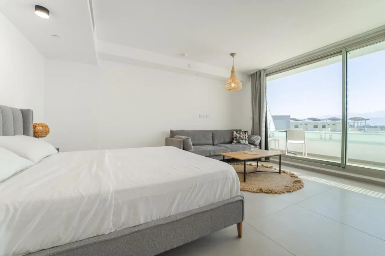 Sea Side Eilat Vacation Apartment ישראל